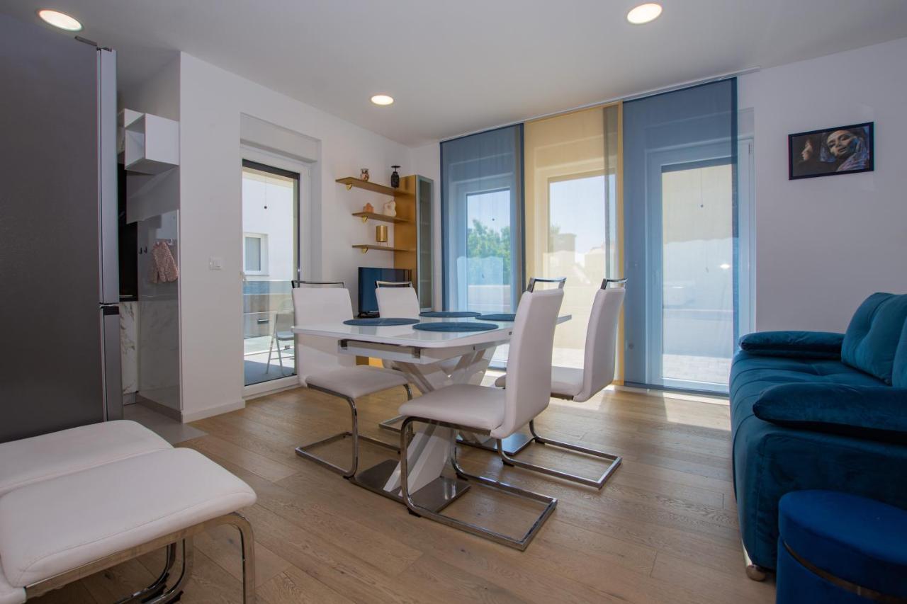 Goldy Apartament *